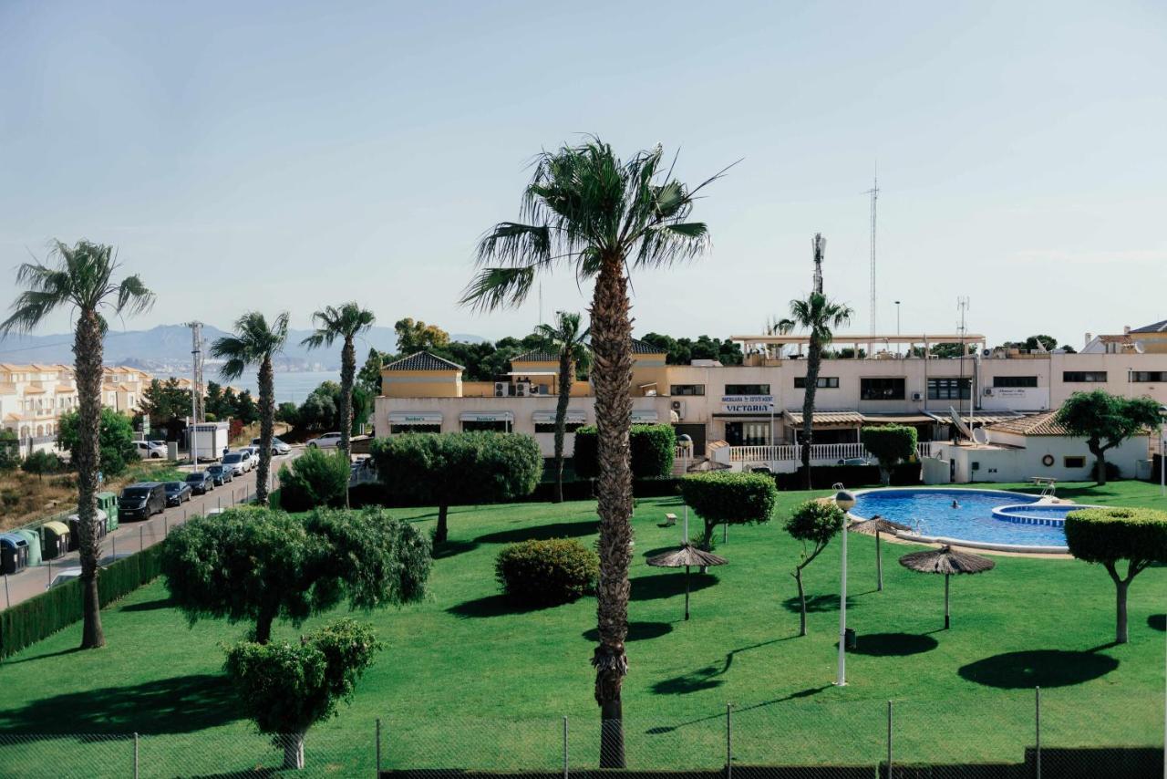 Stunning 2 Bedroom Apartment With Pool View Alicante Dış mekan fotoğraf
