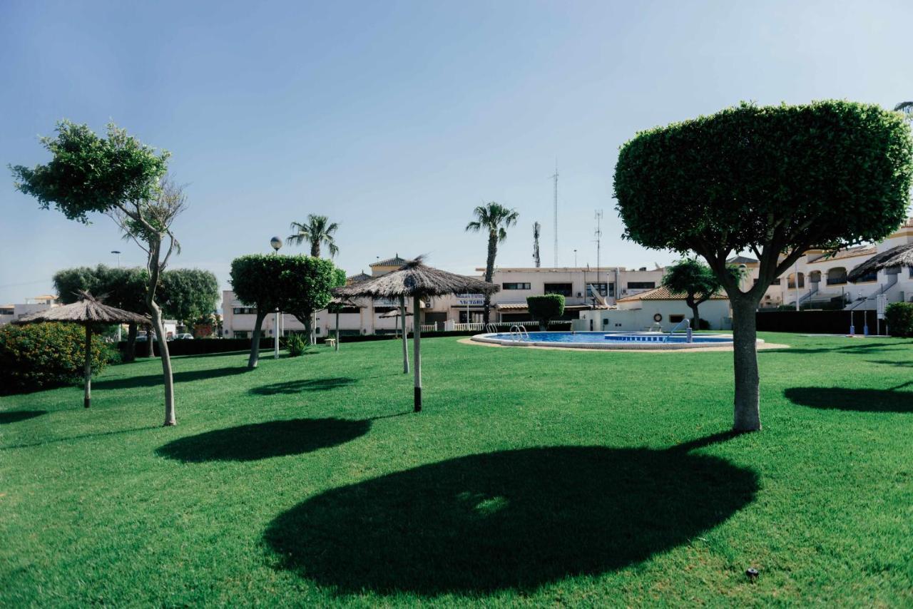 Stunning 2 Bedroom Apartment With Pool View Alicante Dış mekan fotoğraf