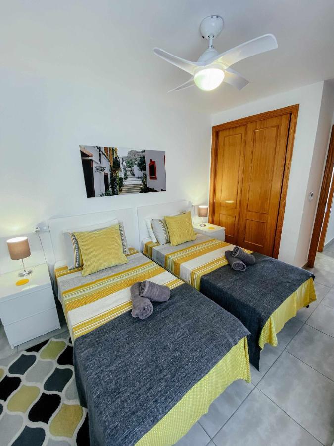 Stunning 2 Bedroom Apartment With Pool View Alicante Dış mekan fotoğraf