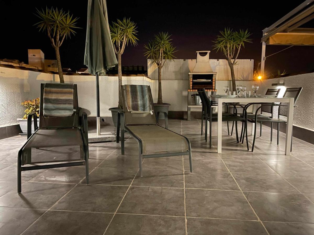 Stunning 2 Bedroom Apartment With Pool View Alicante Dış mekan fotoğraf